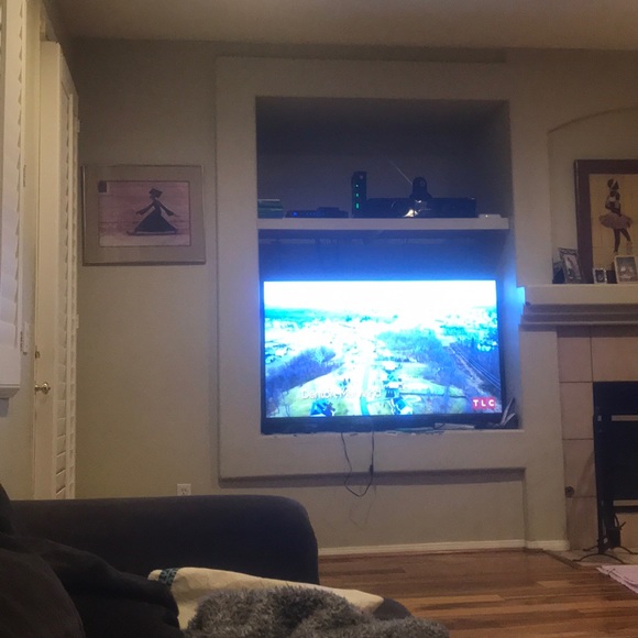 Meet your Posher, Ingrid - Picture 1 of 1